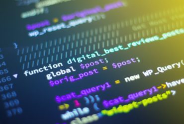 Du code en langage Python affiché sur un écran d'ordinateur.